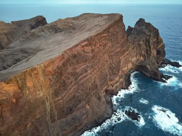 Helgoland und rote Felsen aus der Luft